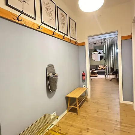 Apartamento über Den Dächern Von Bis 6p