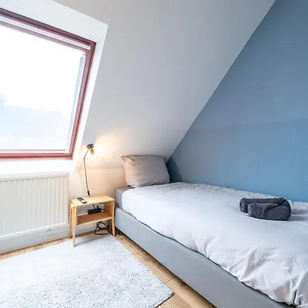 Ueber Den Daechern Von Bis 6p *