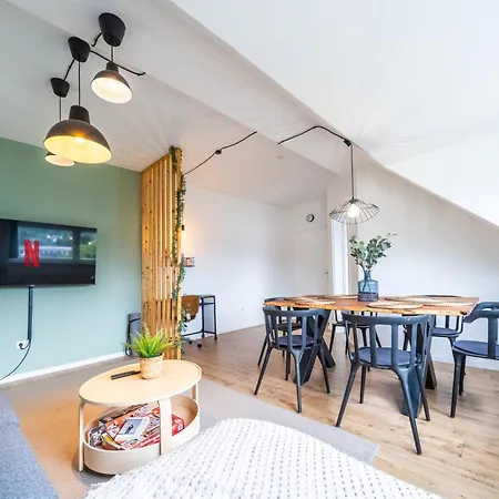 Apartament Ueber Den Daechern Von Bis 6p *